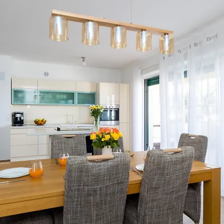 Luxury Strana Apartment *