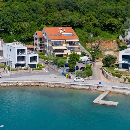 Apartment Luxury Strana Omisalj